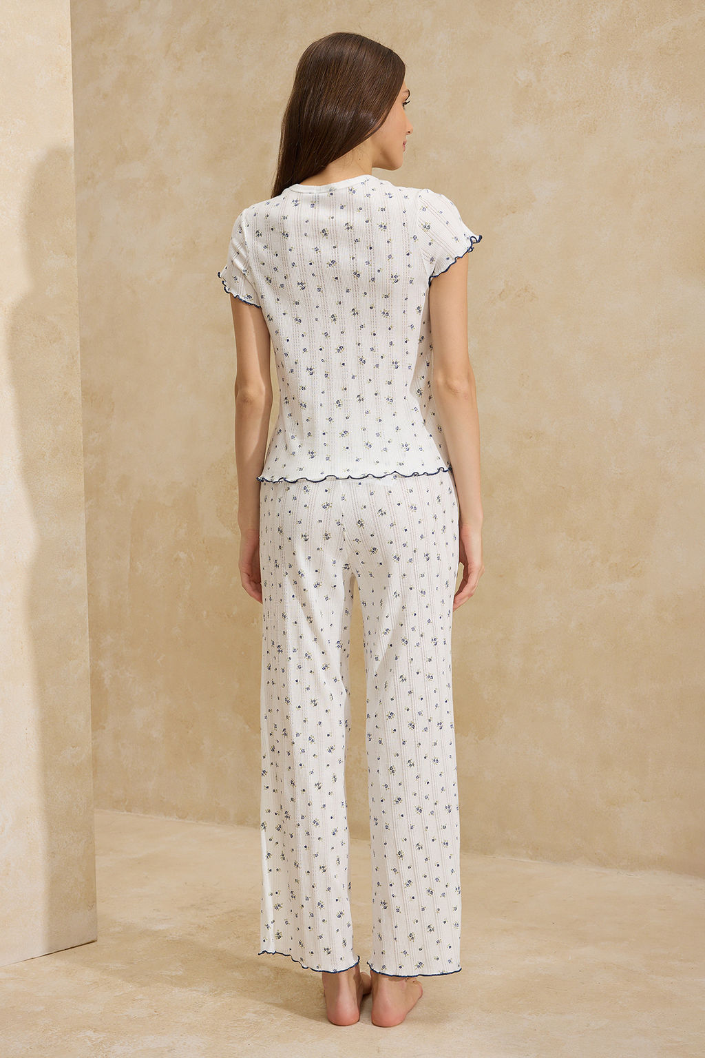 Beyaz %100 Pamuklu Cicekli Baby Overloklu Fitilli/Pointel Orme Pijama Tak?m? THMSS26PT00012 - Trendyolmilla фото 11