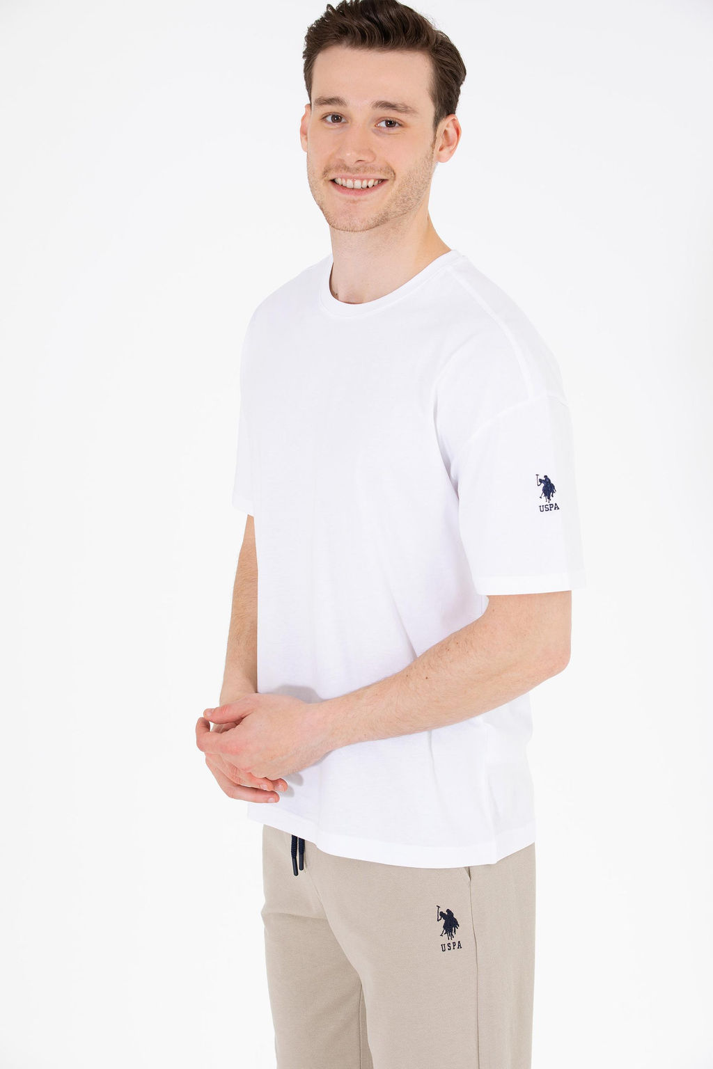 Erkek Beyaz Oversize Bisiklet Yaka Ti__rt