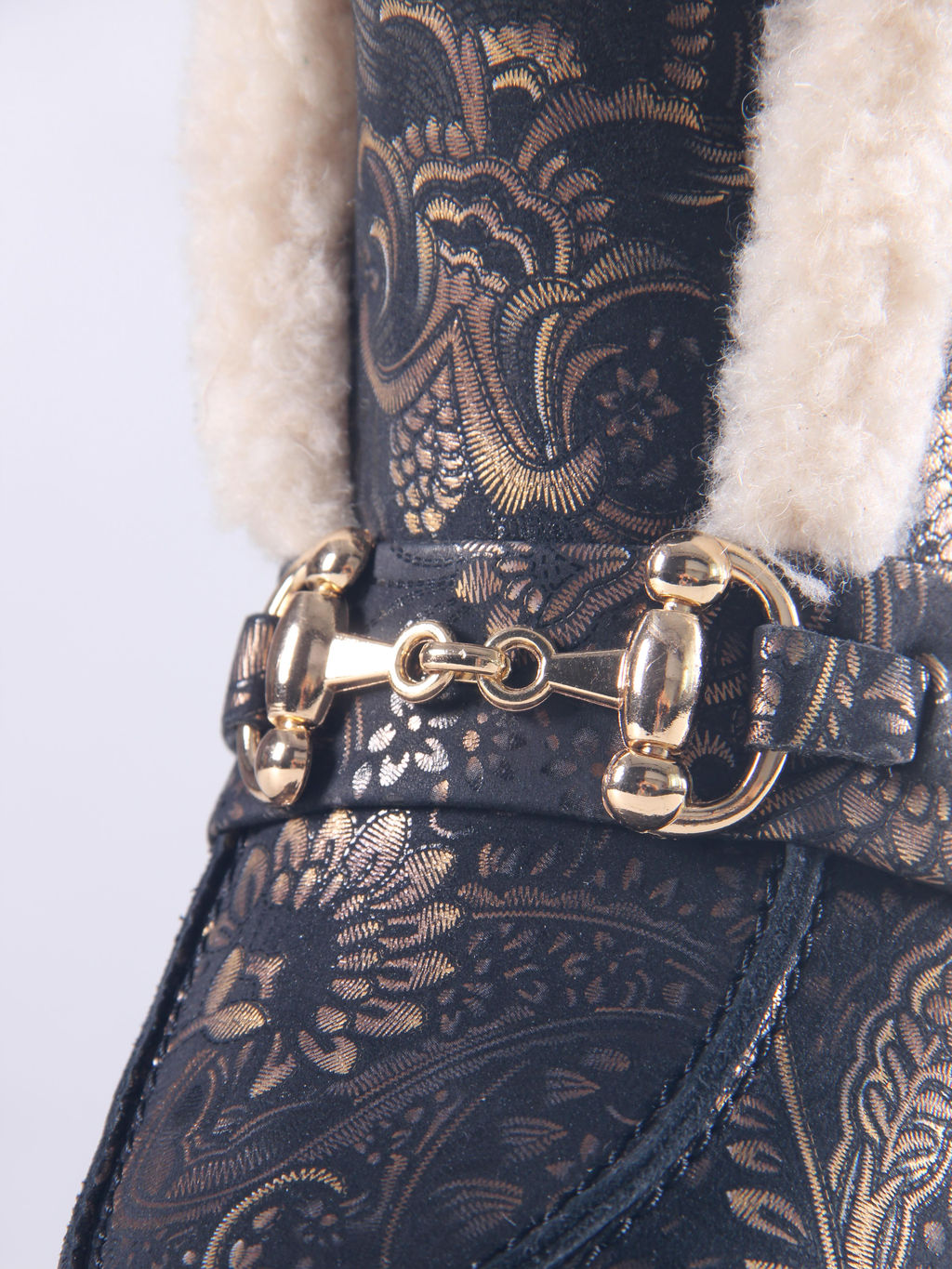 Ботинки 307.PODYUM141 bl.Черная грация/шерсть