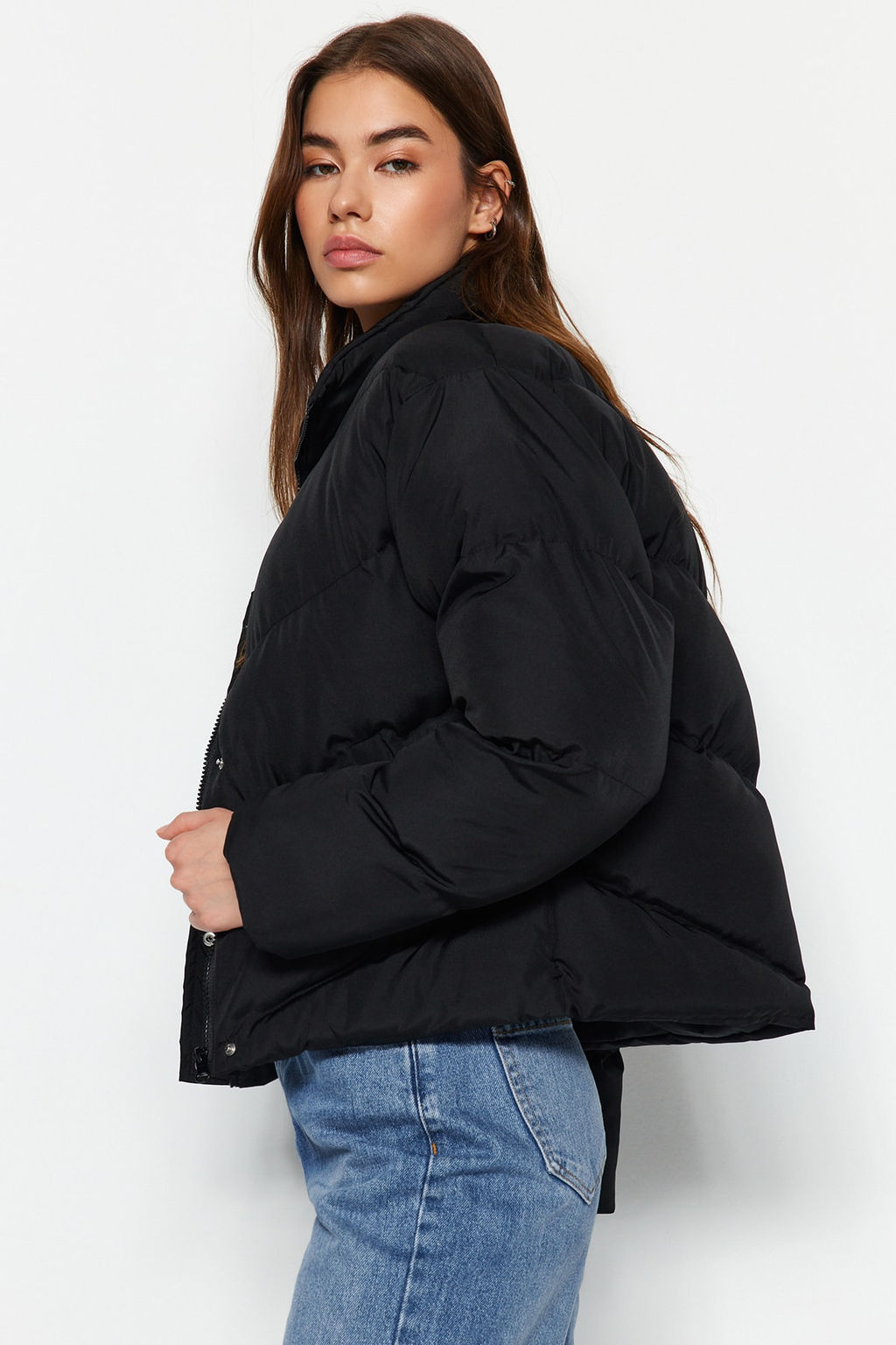 TRENDYOLMILLA Siyah Regular Su Itici Sisme Mont TWOAW24MO00048  фото 25