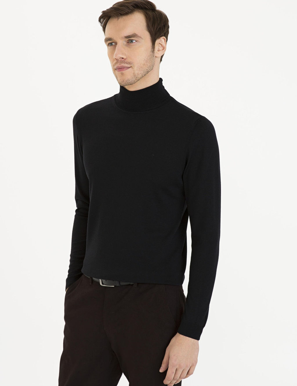 Черный базовый вязаный свитер с водолазкой узкого кроя - Cacharel фото 3