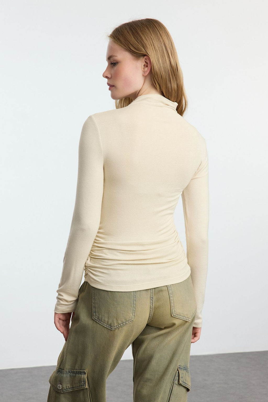 Tas Fitted Buzgu/Drape Detayl? Dik Yaka Orme Bluz TWOAW25BZ00145