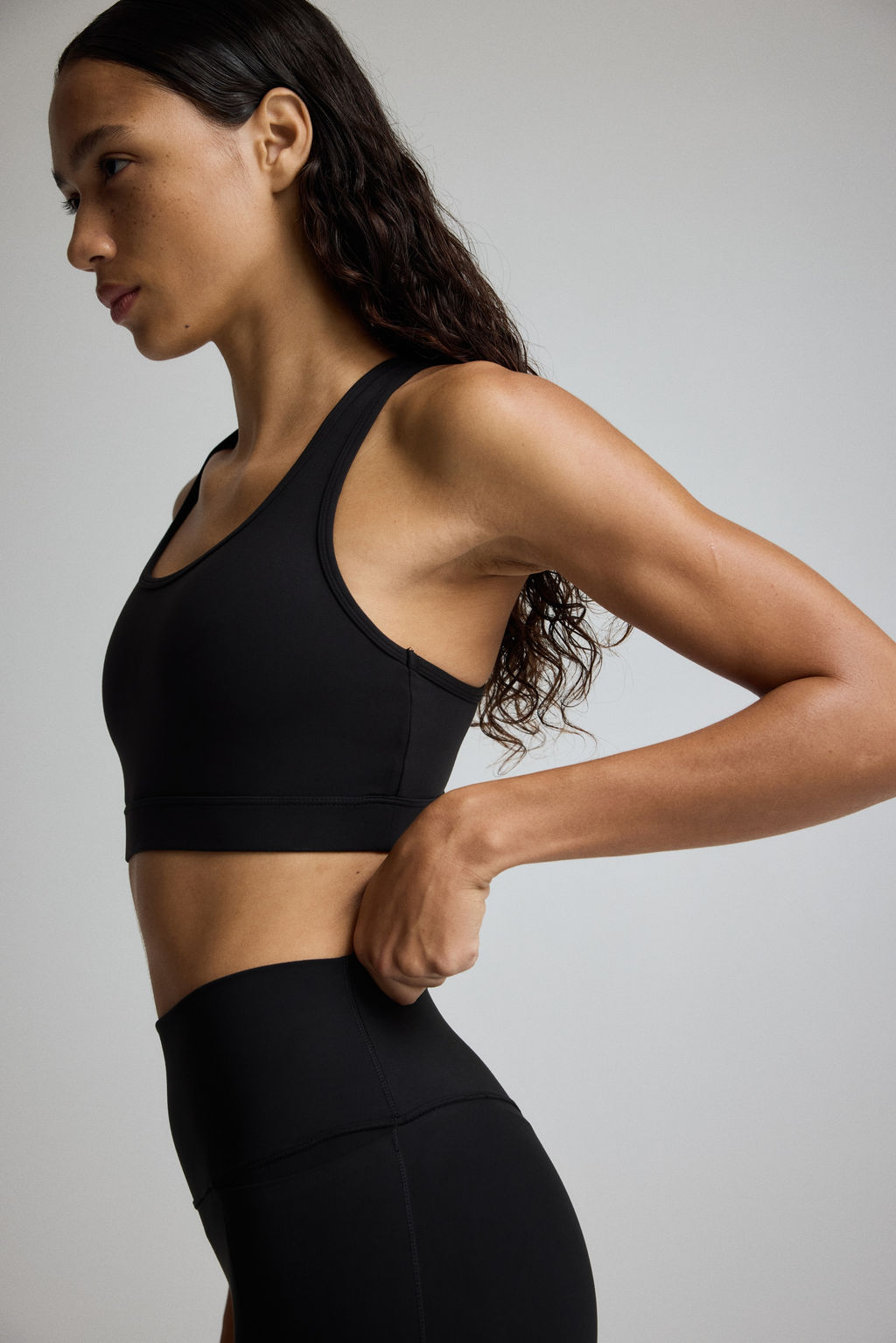 Sujetador de deporte con SoftMove Medium Support - H&m фото 7