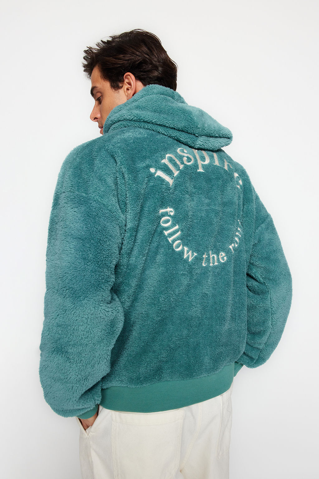 Mint Oversize/Genis Kesim Kapusonlu Uzun Kollu Yaz? Nak?sl? Pelus Sweatshirt TMNAW24SW00028 - Trendyolmilla фото 4