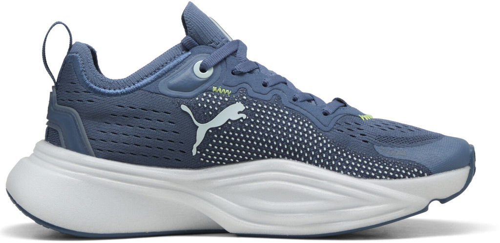 Кроссовки женские