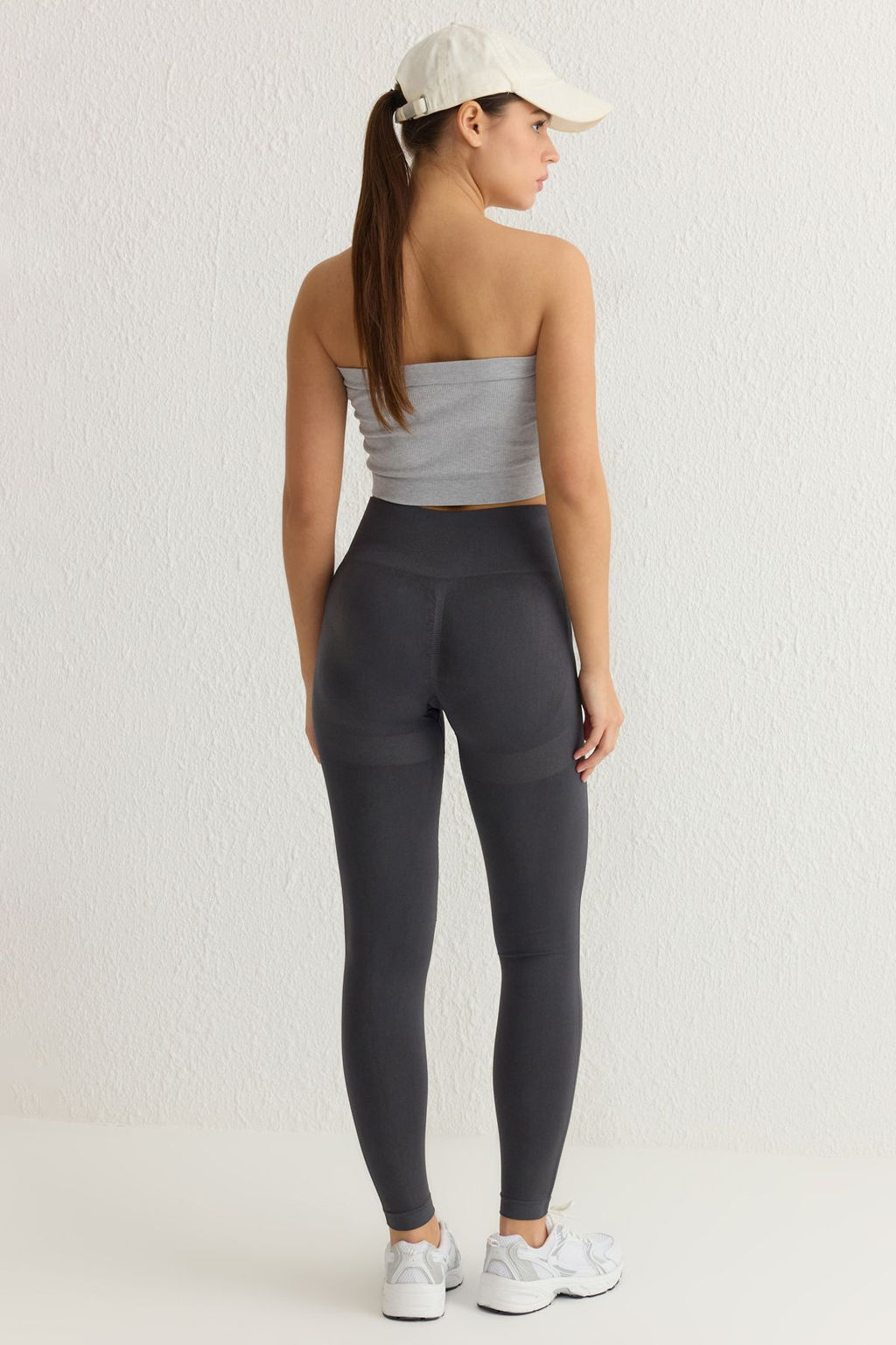 TRENDYOLMILLA Siyah Seamless/Dikissiz Push Up Tam Boy Orme Spor Tayt THMAW25TY00003  фото 25