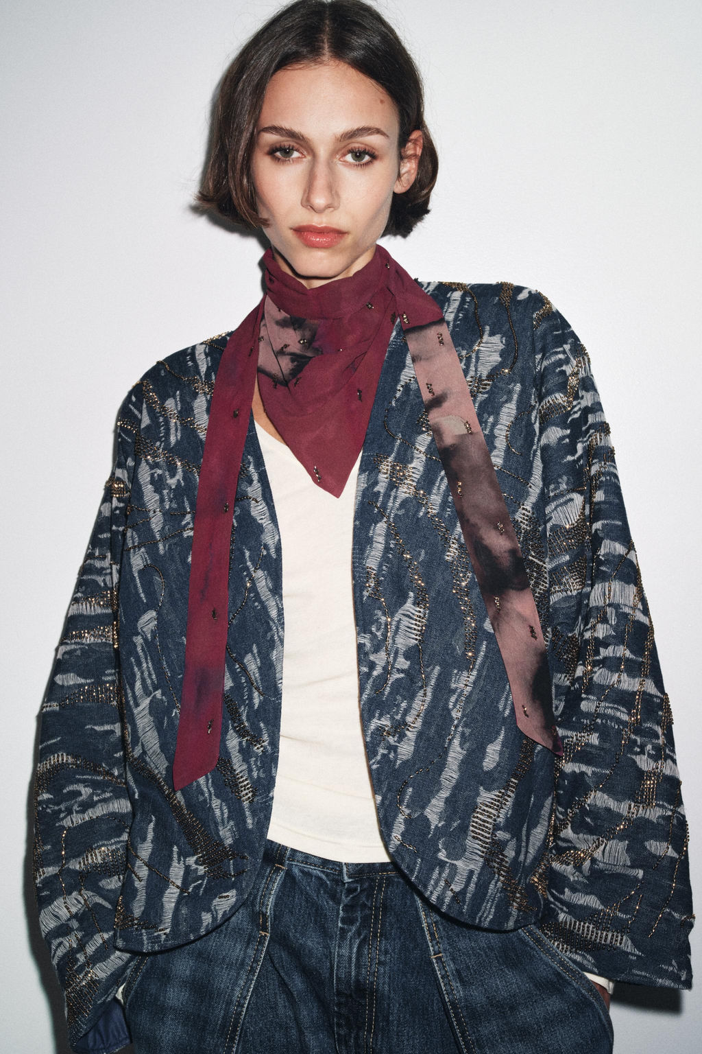 BEADED DENIM-EFFECT QUILTED KIMONO - Zara фото 5