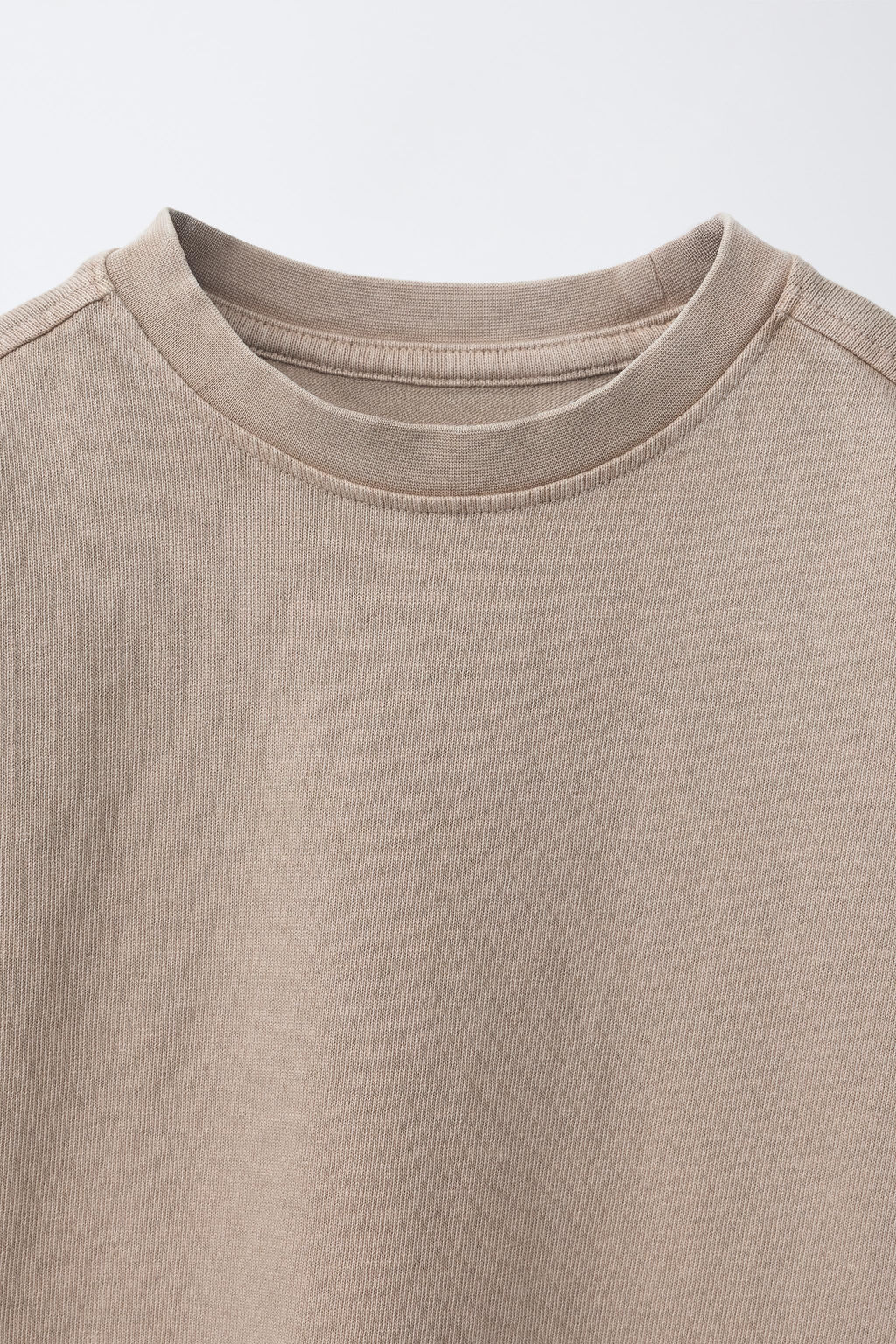CONJUNTO CAMISETA Y BERMUDA LISO GARMENT DYE / Tostado - Zara фото 6