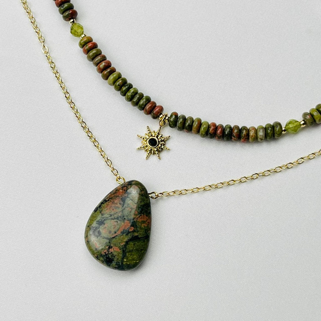 Колье из Унакита и Хризолита с подвеской - Радуга самоцветов фото 2