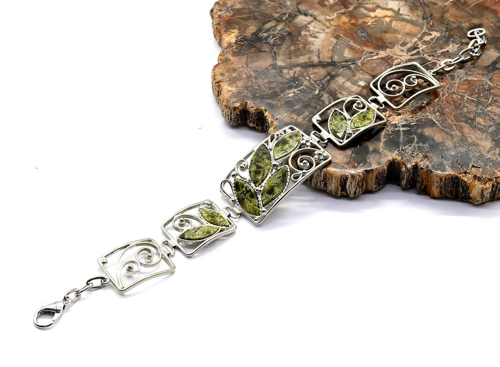 Браслет из змеевика, 18 см.