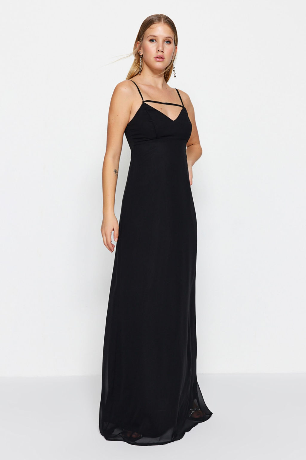 Siyah Astarl? Biyeli Sifon Uzun Gece Abiye Elbise TPRSS23AE00009 - Trendyolmilla фото 3