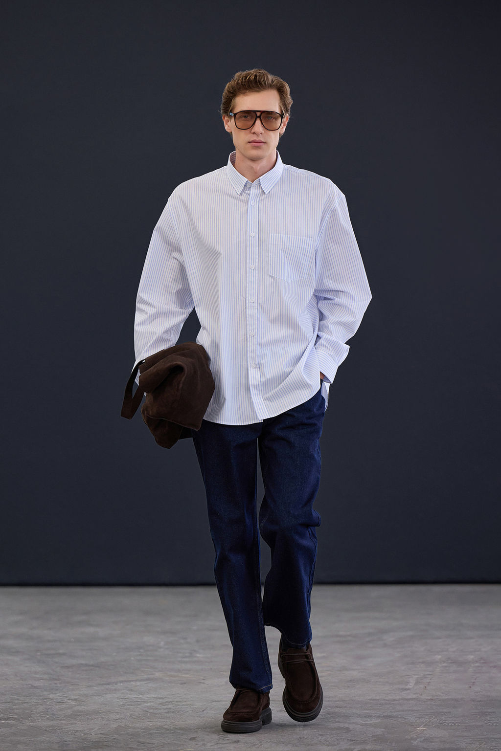 Trendyol Studio Ekru Oversize Erkek Gomlek TMNAW26GO00013 - Trendyolmilla фото 4