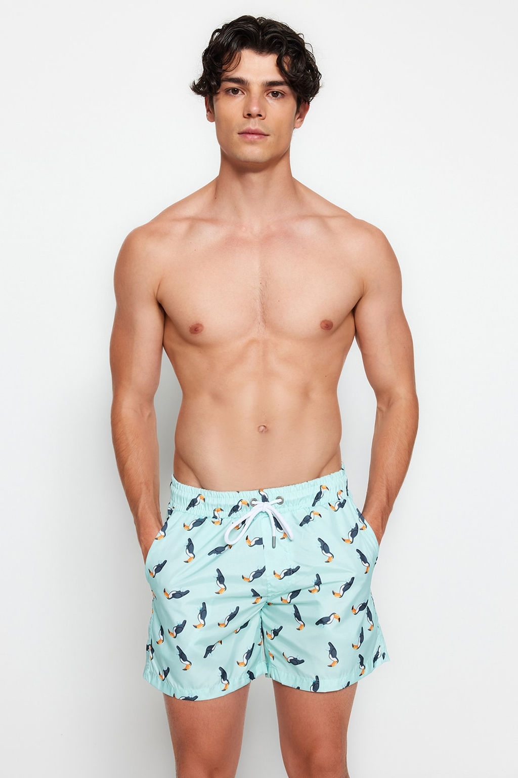 TRENDYOL MAN Mavi Bask?l? Standart Boy Deniz Sortu TMNSS20DS0014