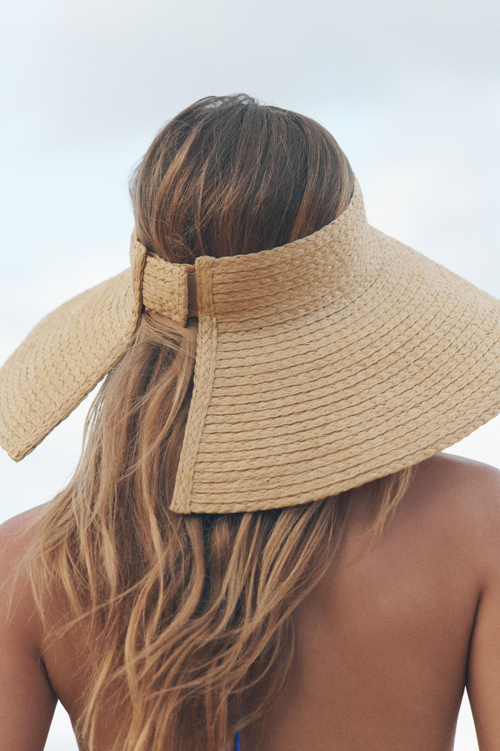 WIDE-BRIMMED WOVEN VISOR