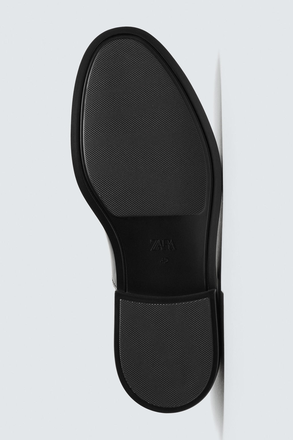 FAUX-PATENT DRESS SHOES - Zara фото 4