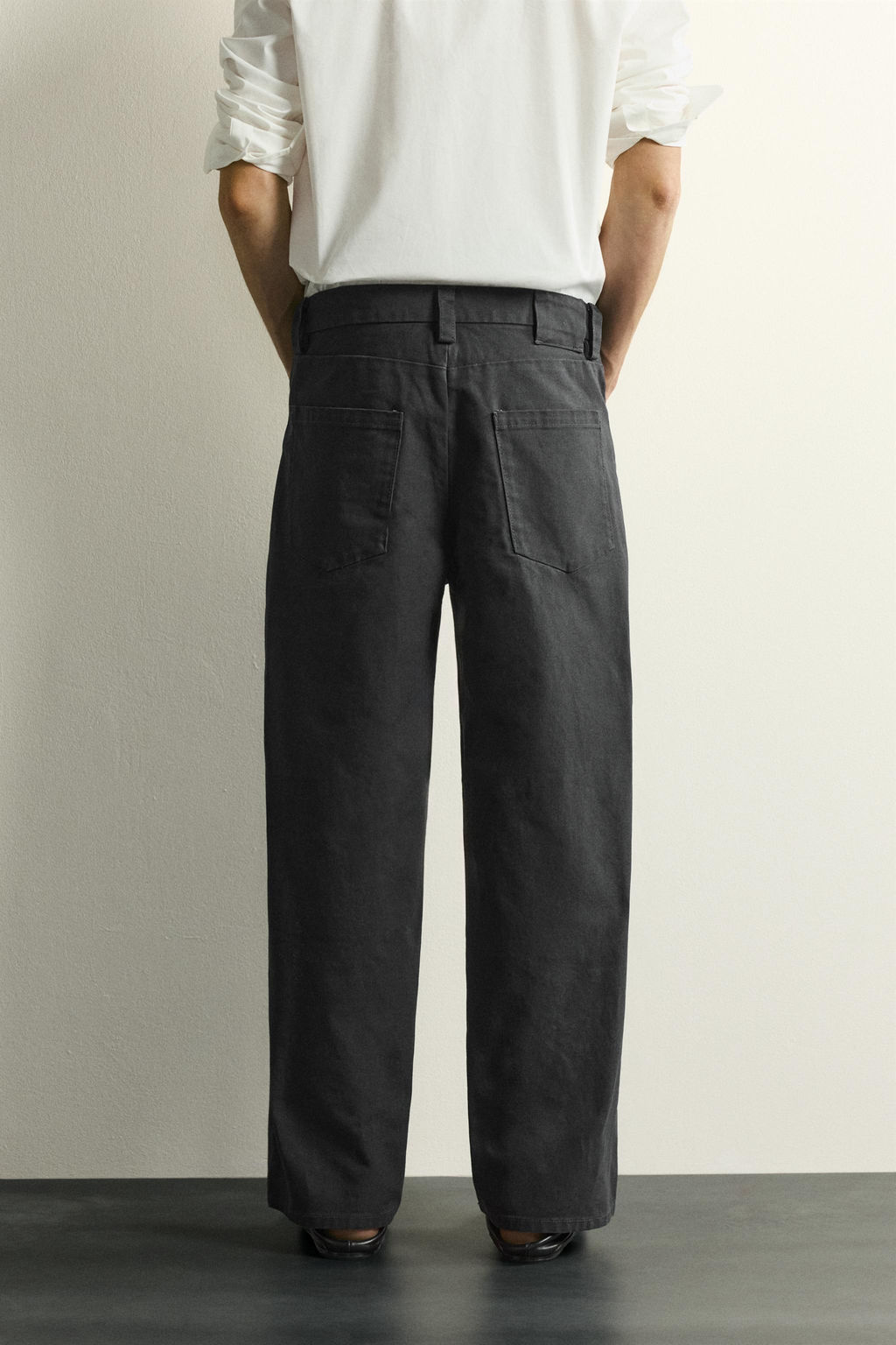 JEANS STRAIGHT RELAXED FIT / Negro - Zara фото 3