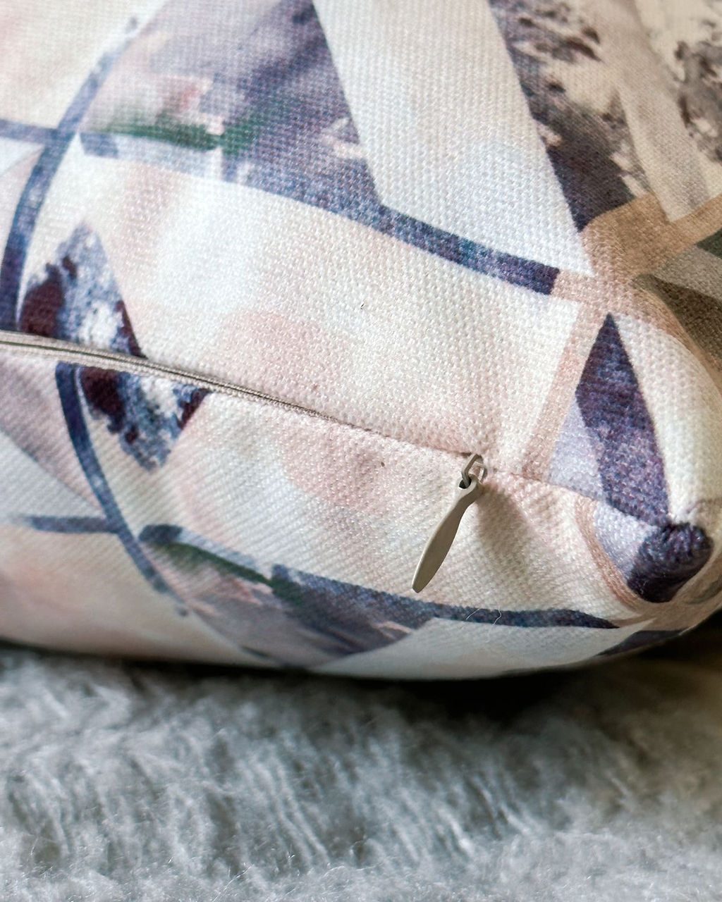 Декоративная наволочка P034