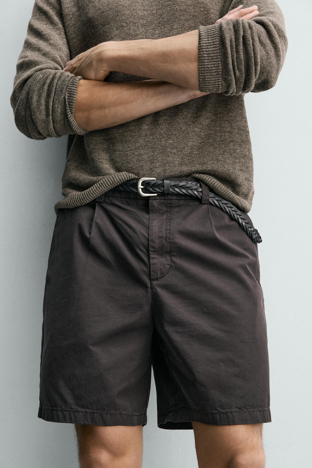 BERMUDA REGULAR FIT PLIEGUES / Marr?n
