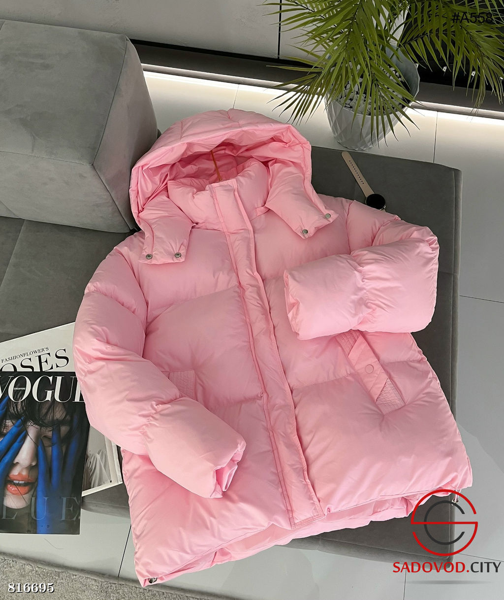 Тёплая зимняя женская куртка с капюшоном. - Bruno фото 2