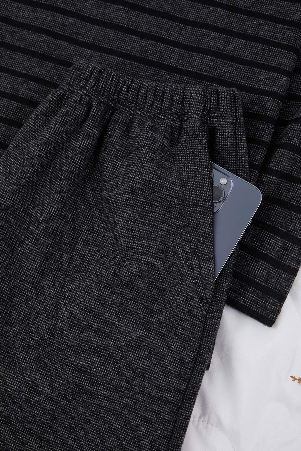 Fume Regular Kal?p Dokulu Cizgili Dugmeli Yaka Orme Pijama Tak?m? TMNAW26PT00042