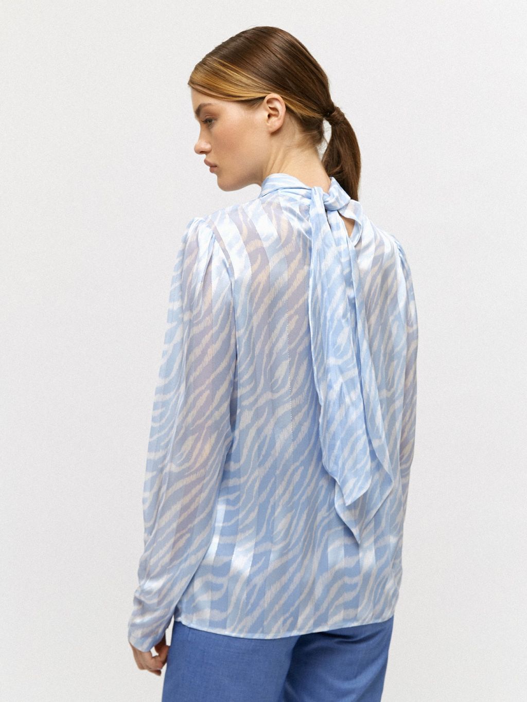 Conso/PR 200423 - blue Блуза