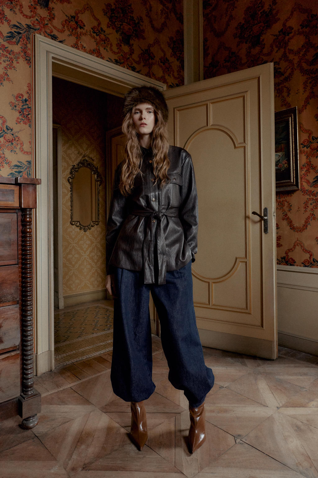 LONG FAUX LEATHER JACKET WITH BELT