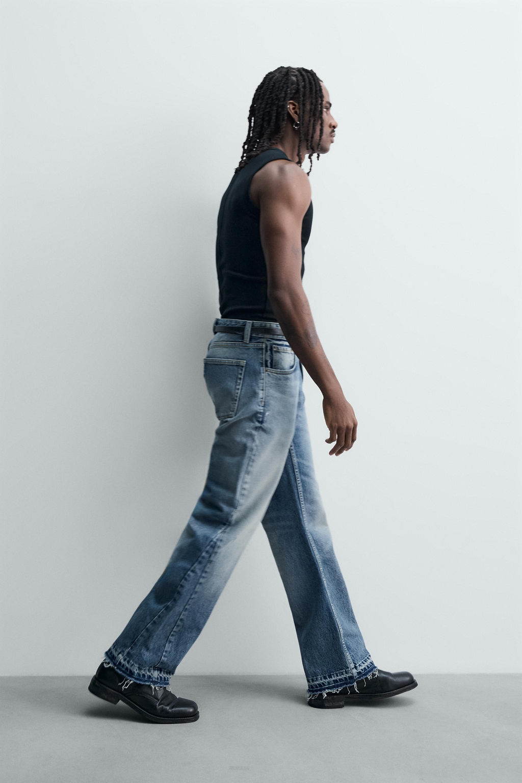 RIPPED FLARE FIT JEANS - Zara фото 9