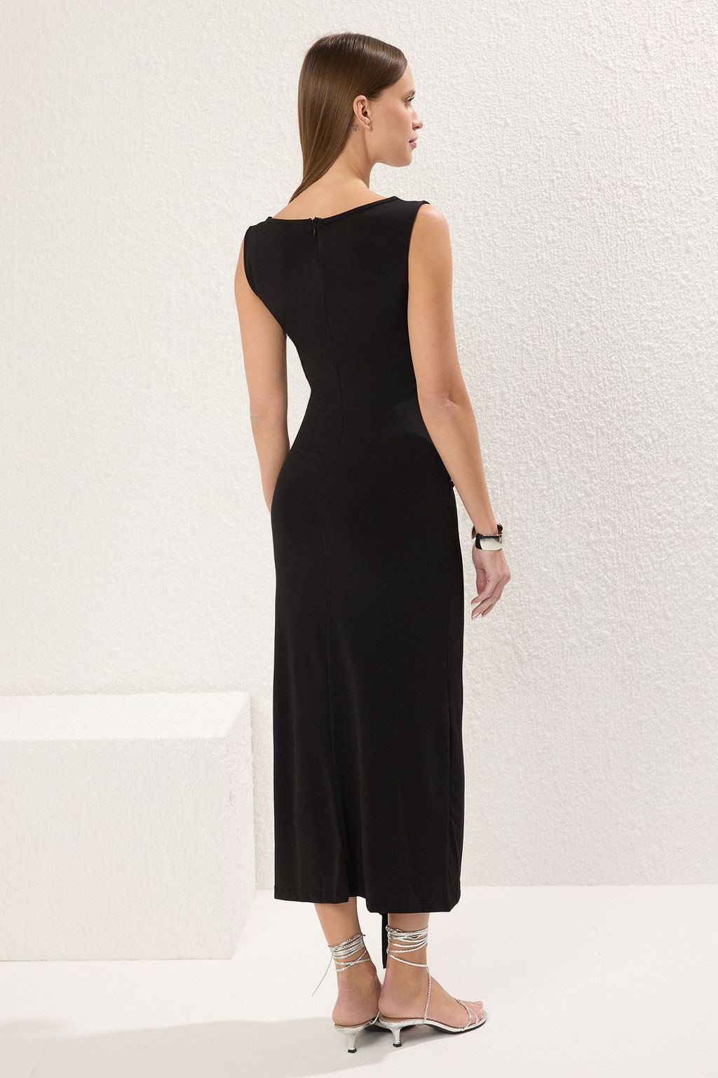 Siyah Duz Maxi Aksesuar Detayl? Esnek Orme Elbise TWOSS25EL00592