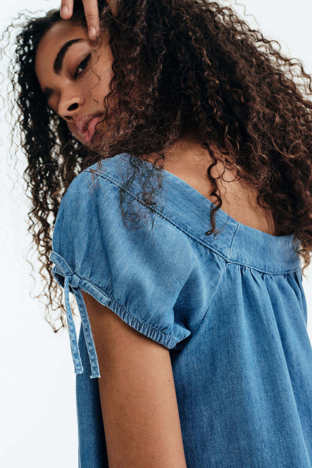 Blusa denim con manga puffy - H&m фото 5