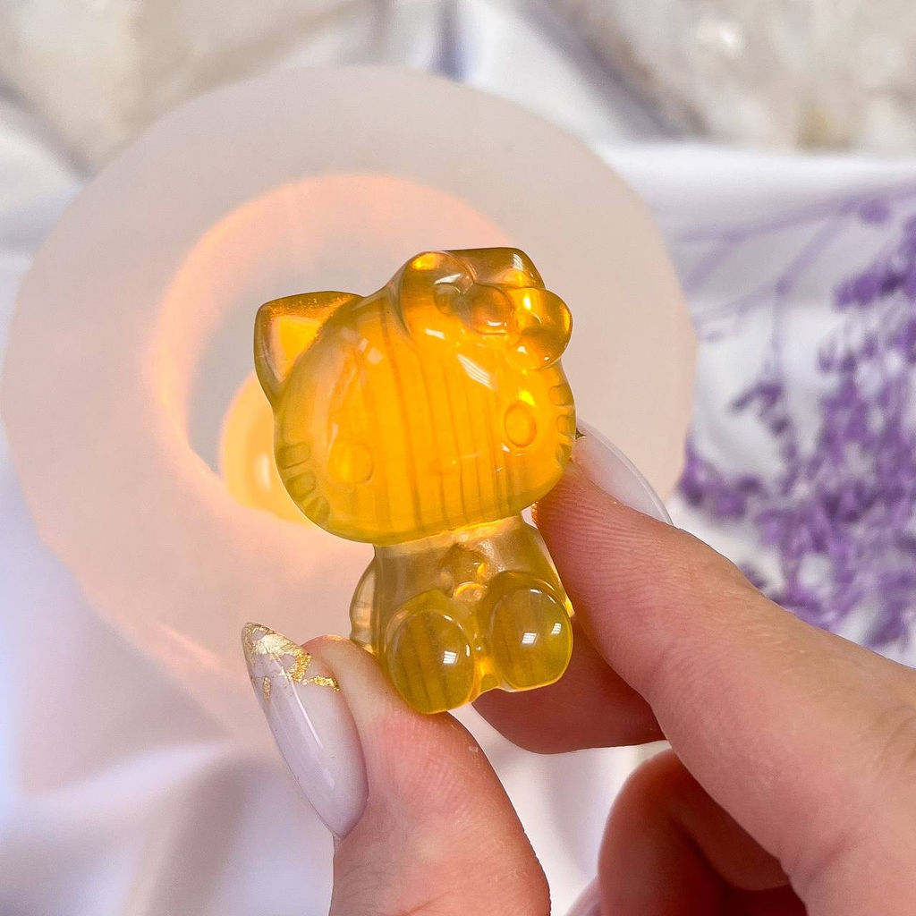 Фигурка резная "Hello Kitty" из Флюорита