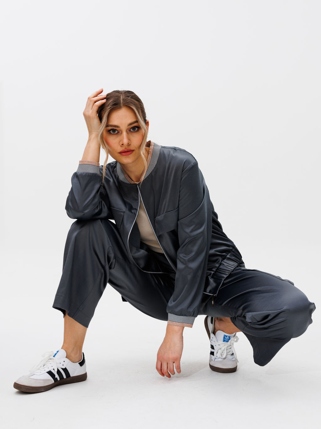 Костюм из жакета и брюк. - Gizart фото 8