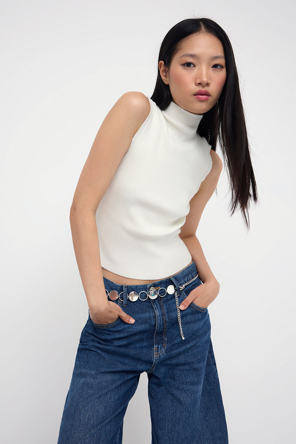 Teen Ekru 2li Yumusak Dokulu Ustu Crop Puskullu- Ici Fitted Triko Kazak-Bluz Tak?m TWOAW26KZ00011 - Trendyolmilla фото 2