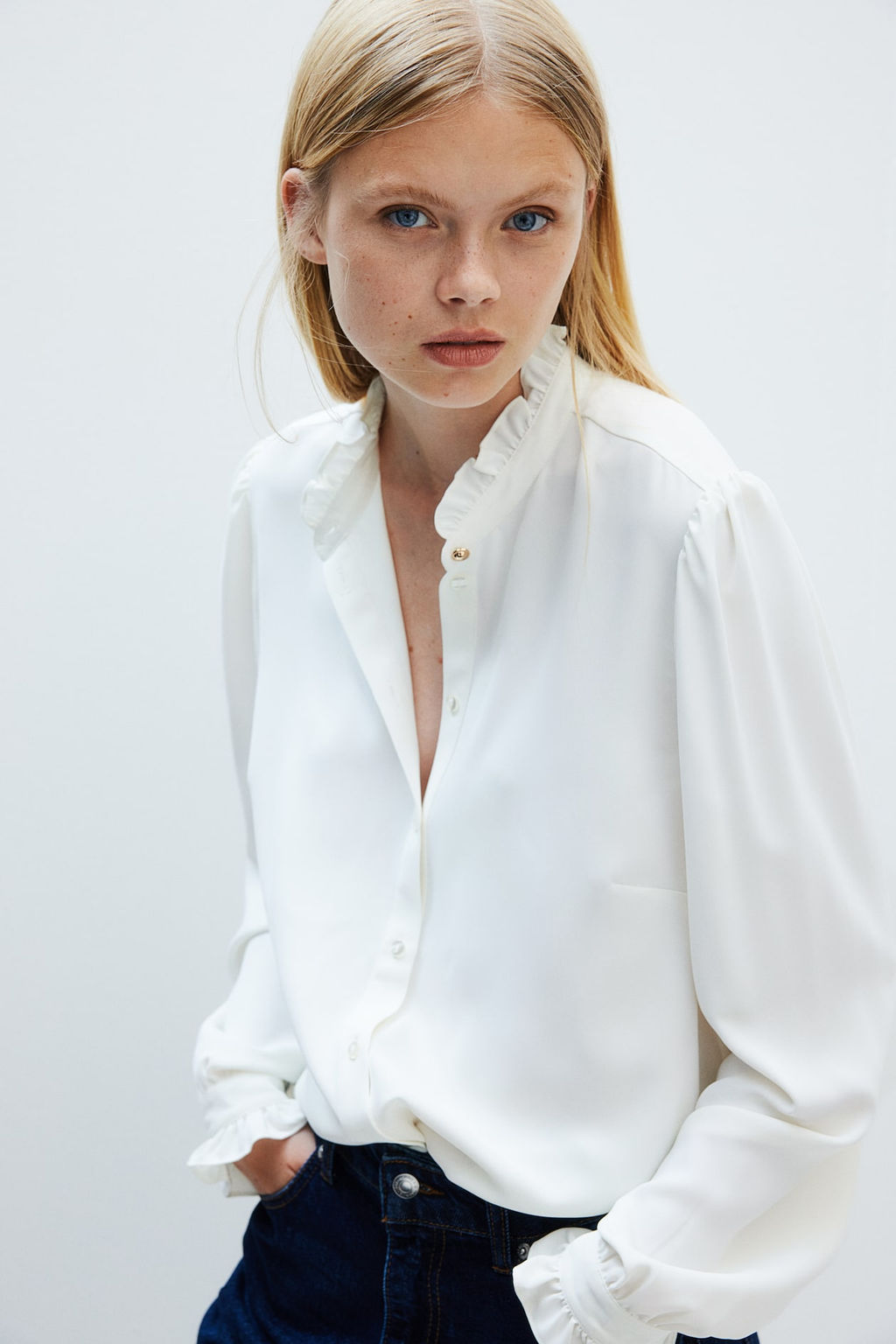 Blusa con ribetes de volante - H&m фото 2