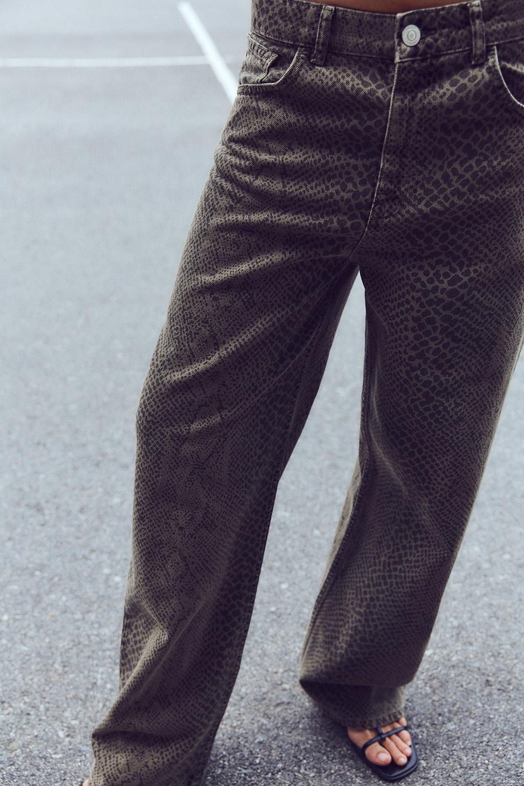 RELAXED OVERSIZE TAPERED ANIMAL PRINT HIGH-WAIST TRF JEANS - Zara фото 12