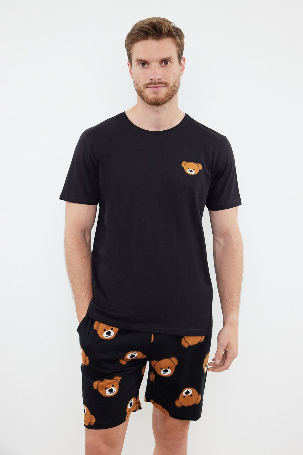TRENDYOL MAN Siyah Couple/Cift/Family Regular Ay?c?k Desenli %100 Pamuklu Sortlu Pijama Tak?m? TMNSS24PT00049 - Trendyolmilla фото 4