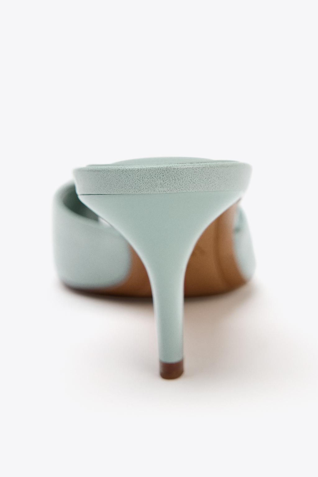 PATENT-EFFECT SANDALS - Zara фото 11