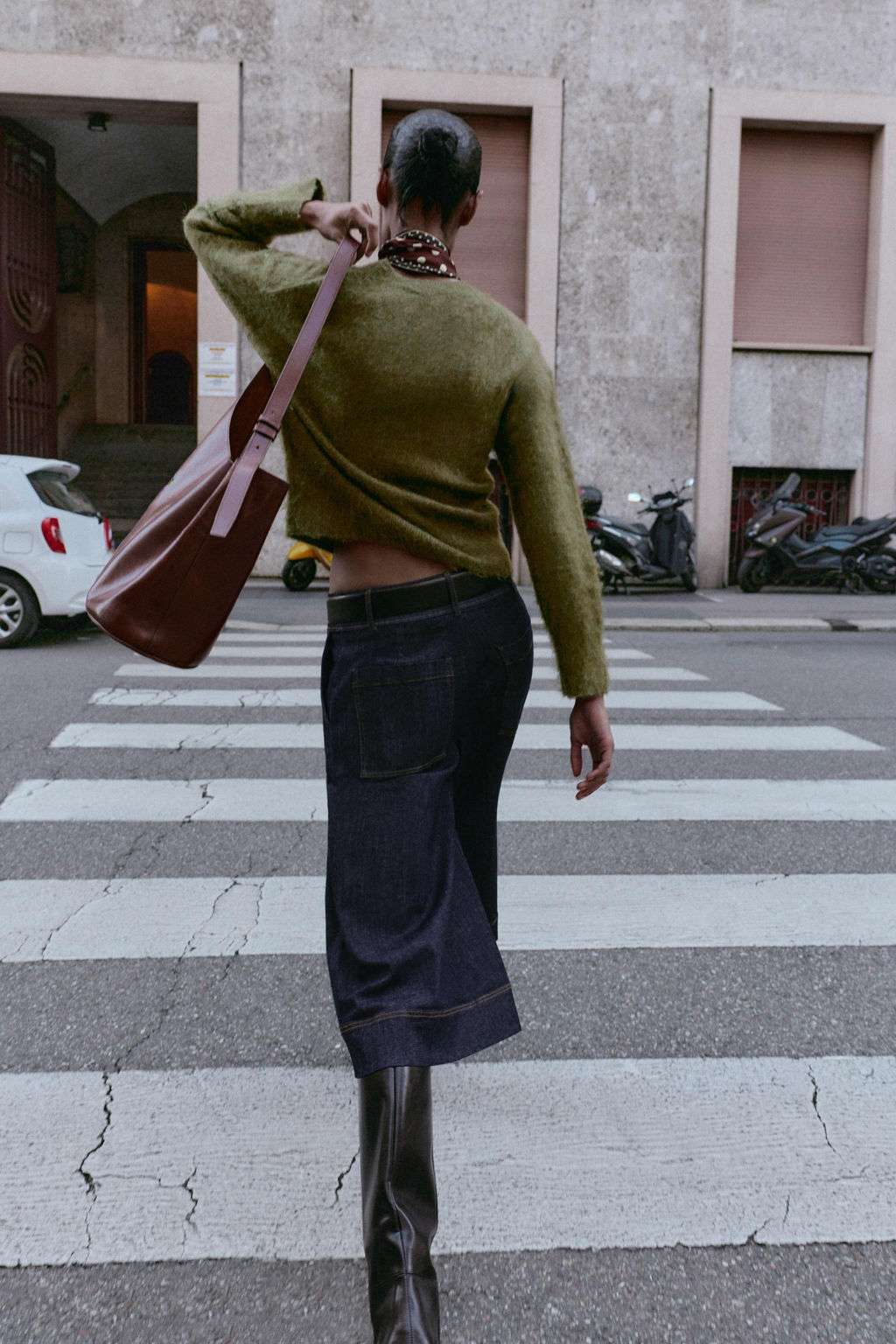 BRUSHED EFFECT KNIT SWEATER - Zara фото 4