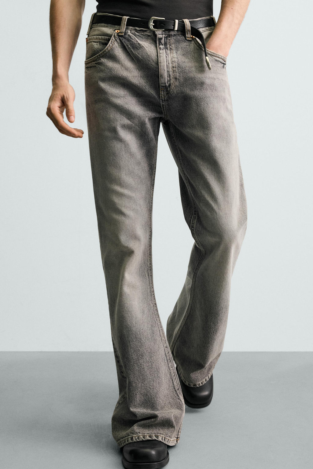 JEANS FLARE FIT / Gris - Zara фото 6
