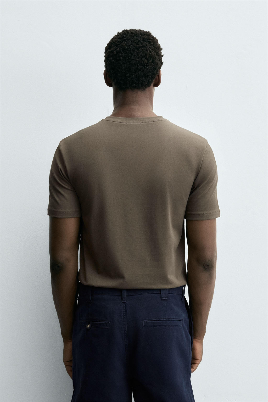 CAMISETA SLIM FIT B?SICA / Vis?n oscuro - Zara фото 3