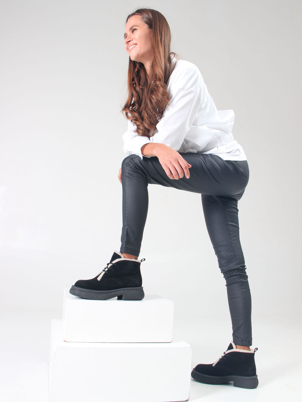 Ботинки 308.агатаbl. черный замша/Шерсть