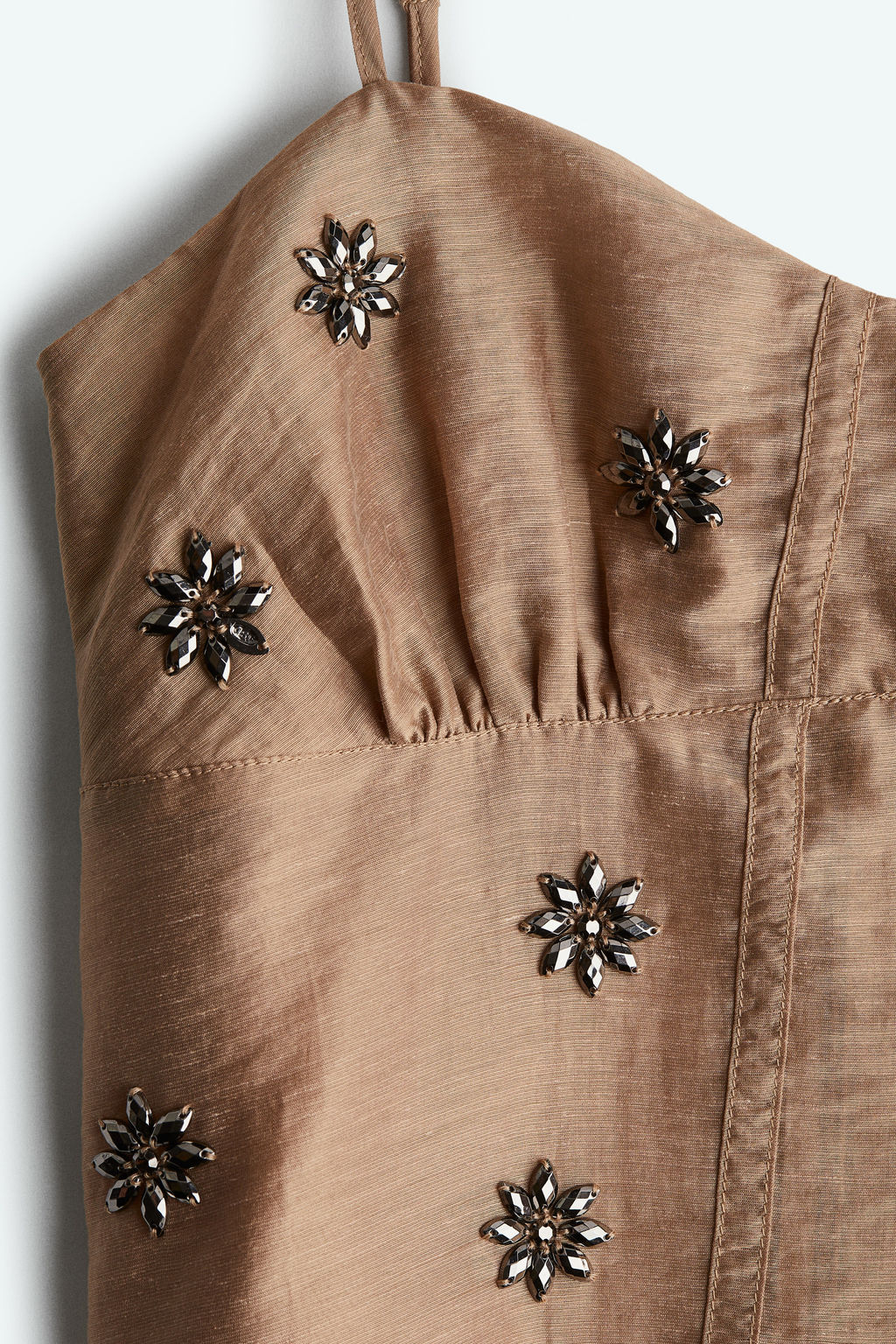 Vestido de tirantes con detalles decorativos - H&m фото 2