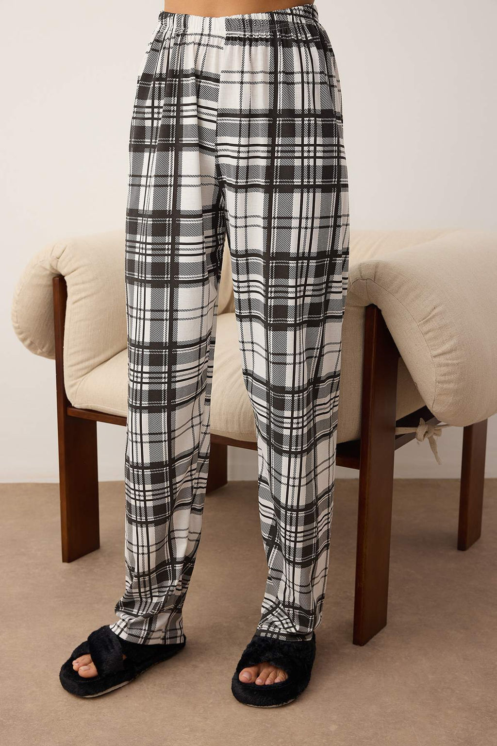 Trendyolmilla Siyah Pamuklu Kalpli Ekoseli Orme Pijama Tak?m? THMAW25PT00220 фото 6