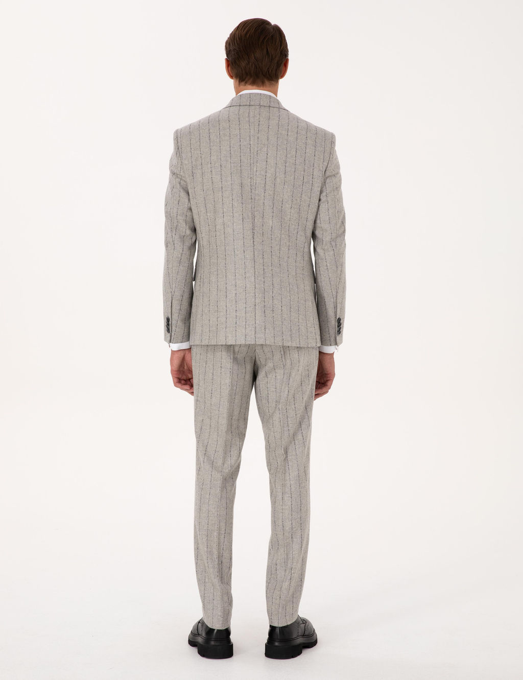 Gri Slim Fit Y_n Ka_mir Kar___ml_ _izgili Tak_m Elbise