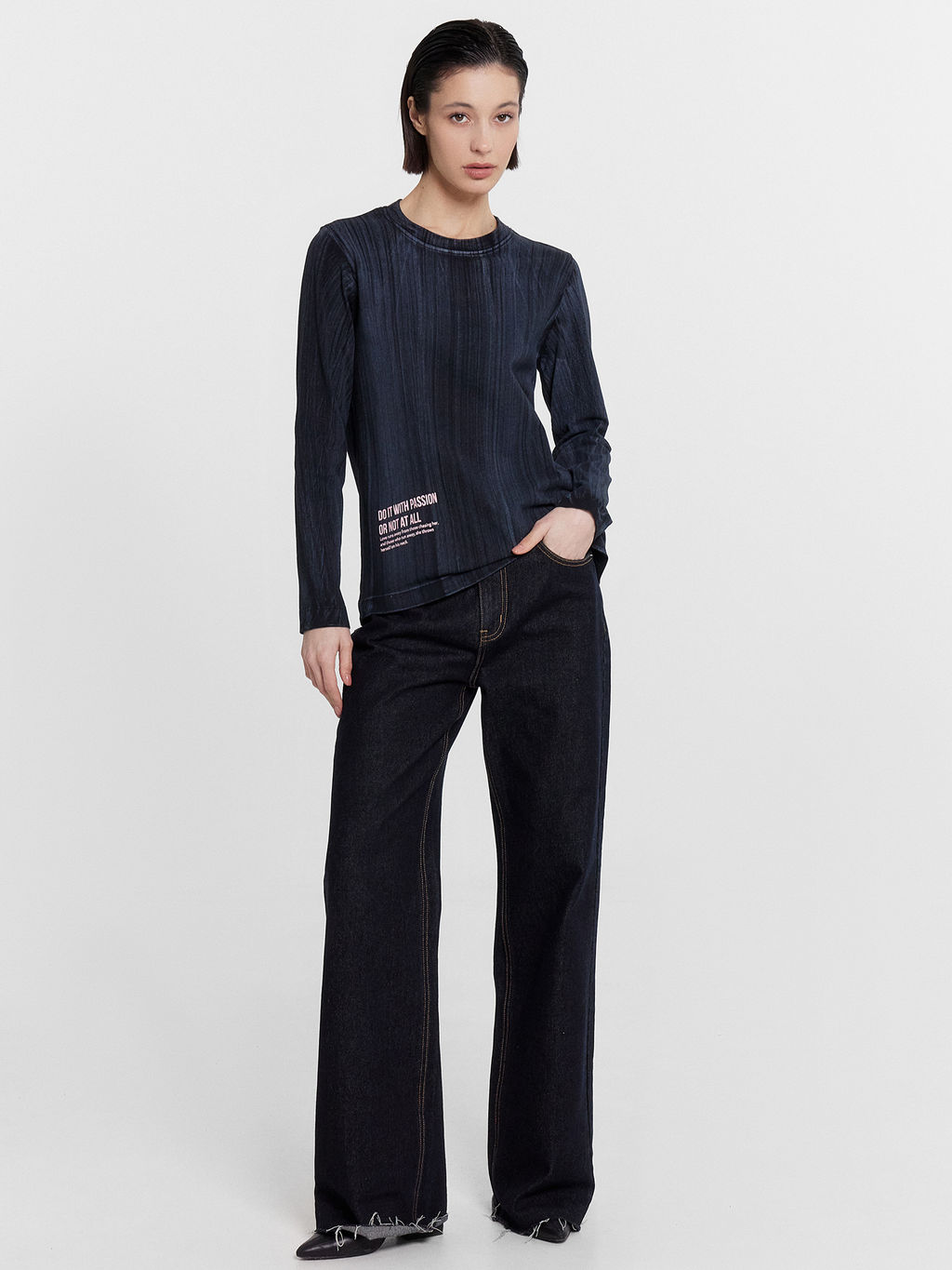 Джемпер женский черный с принтом и надписью "Love" варка на черном 122867