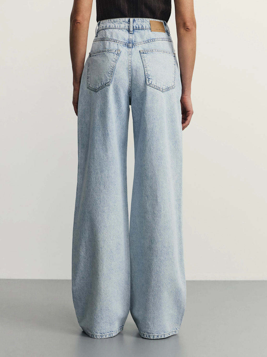 Джинсы wide leg с высокой посадкой / Zarina  фото 4