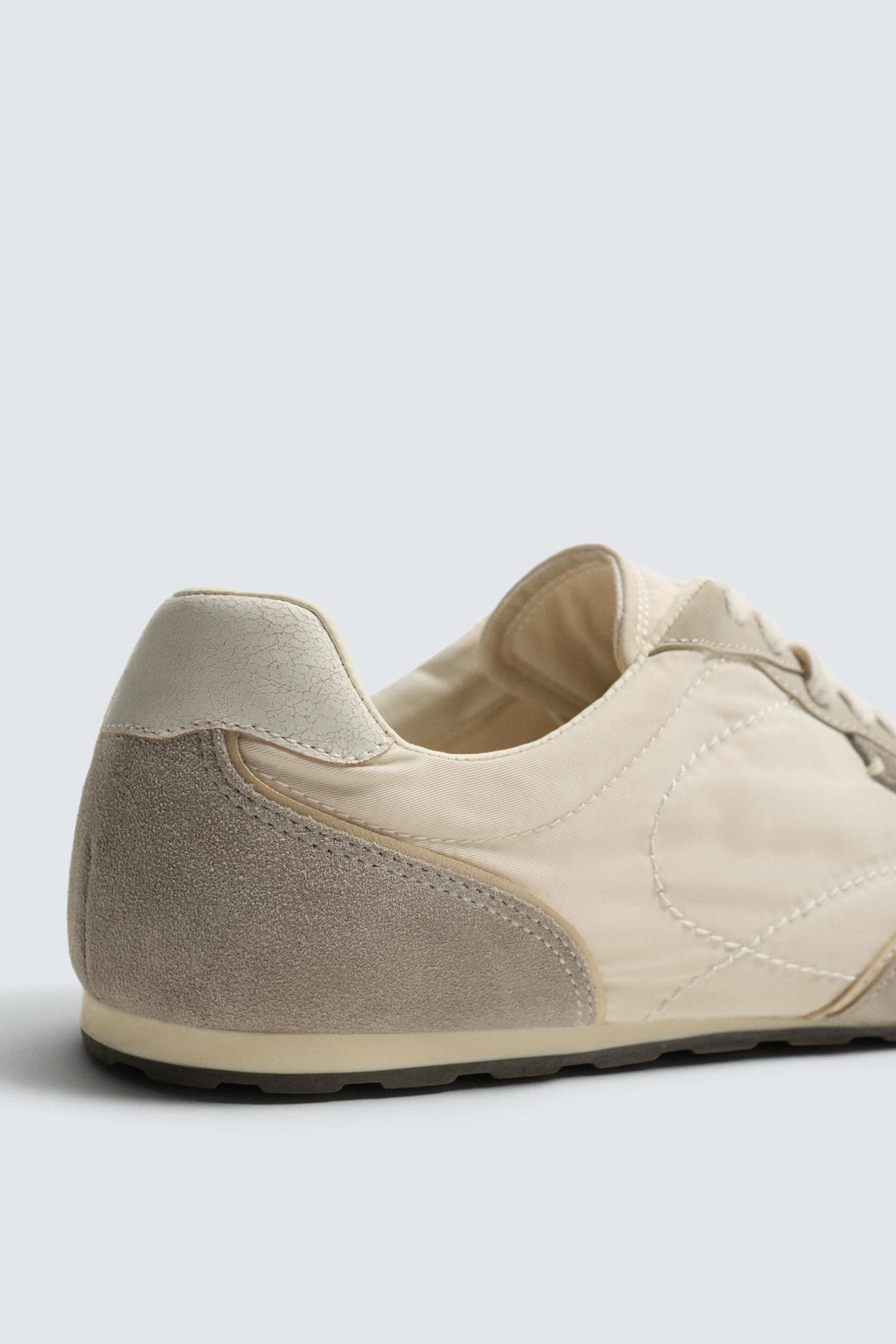 ZAPATILLA ESTILO RETRO / Blanco - Zara фото 3