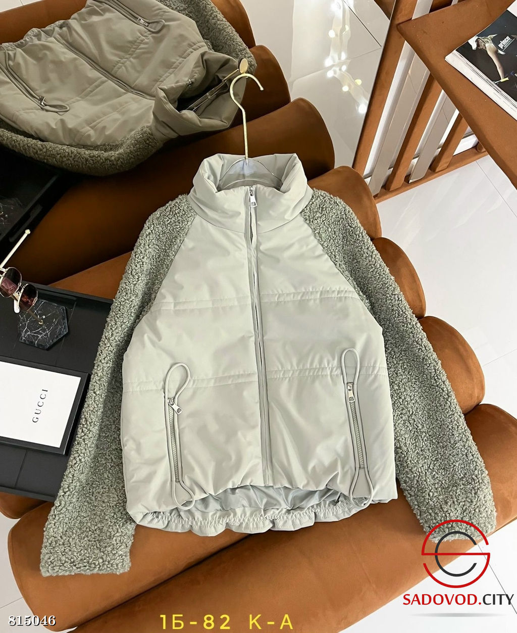 Куртка женская на молнии