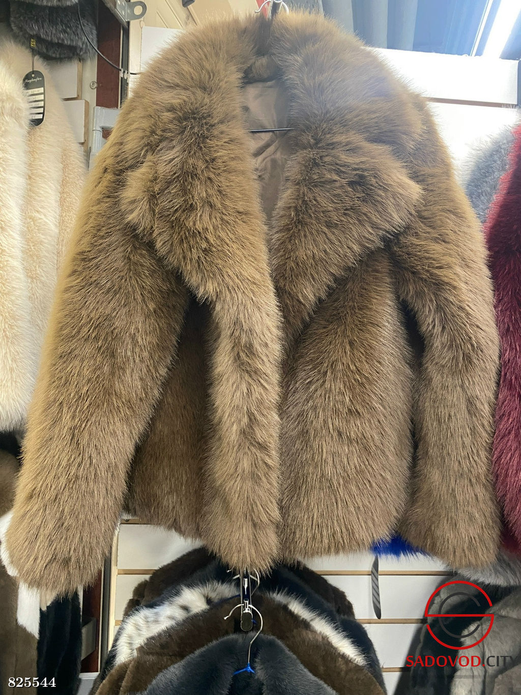 Шуба женская из искусственного меха