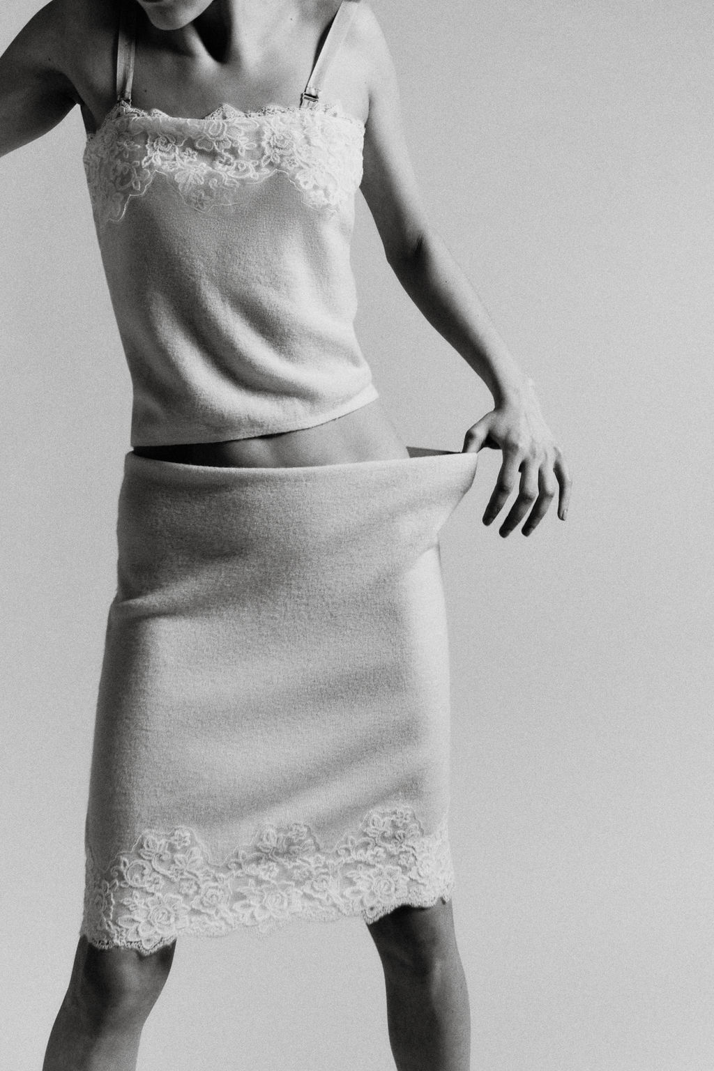 EMBROIDERED LACE KNIT MIDI SKIRT - Zara фото 3