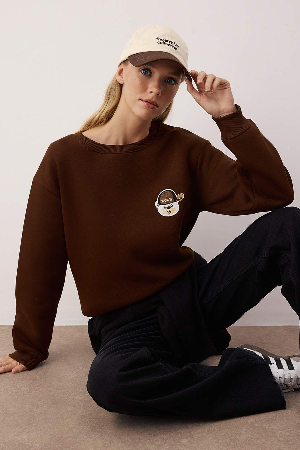 Kahverengi Kal?n Polarl? Bisiklet Yaka Ay? Nak?sl? Normal Kesim Orme Sweatshirt TWOAW26SW00091